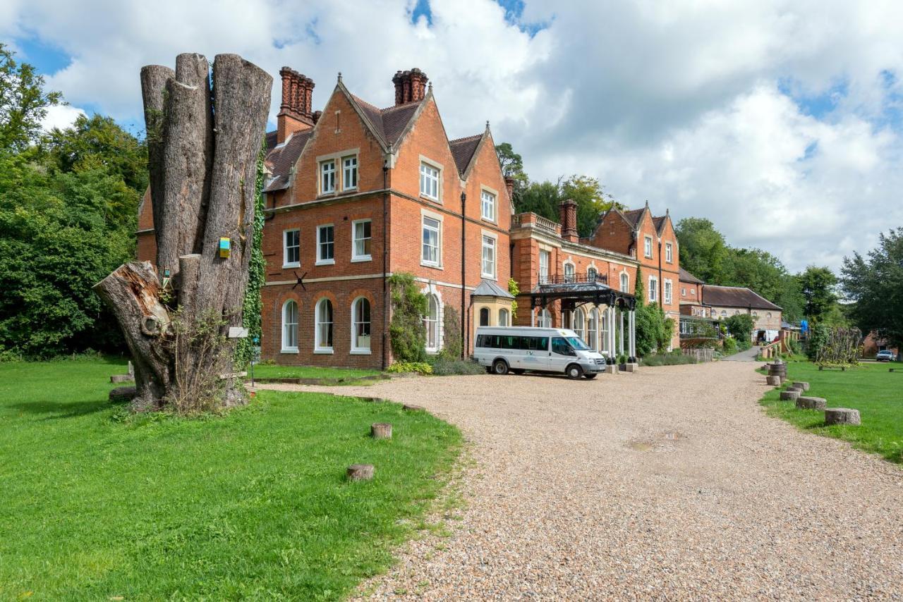 Fsc Juniper Hall Hostel Mickleham Exteriör bild